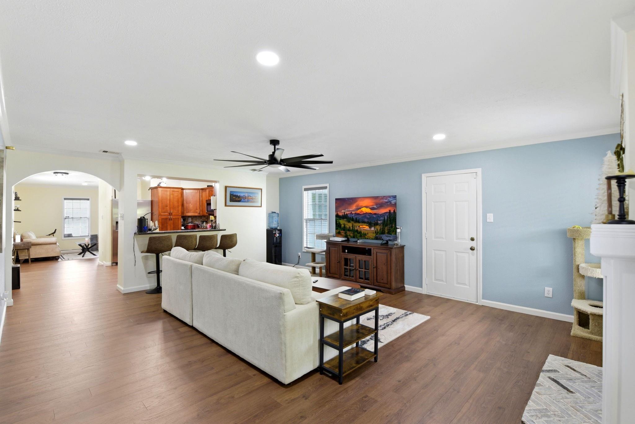 121 Tarpon Avenue
