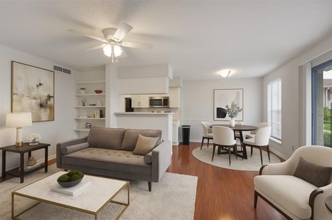 Photo of 2120 El Paseo Street #1503, Houston, TX 77054 (MLS # 66922527) Photo of 2120 El Paseo Street #1503, Houston, TX 77054 (MLS # 66922527)