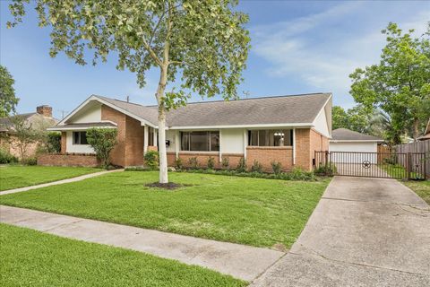 Tiny photo for 7919 Mobud Drive, Houston, TX 77036 (MLS # 41060443)