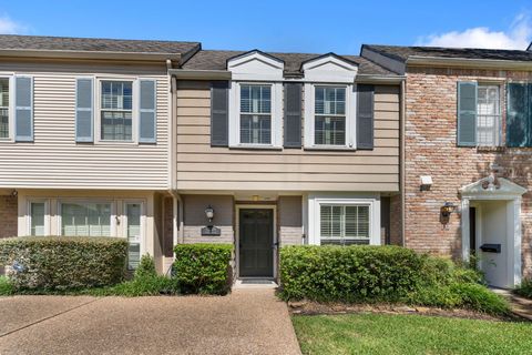 Photo of 13228 Trail Hollow Drive #3228, Houston, TX 77079 (MLS # 23665166)