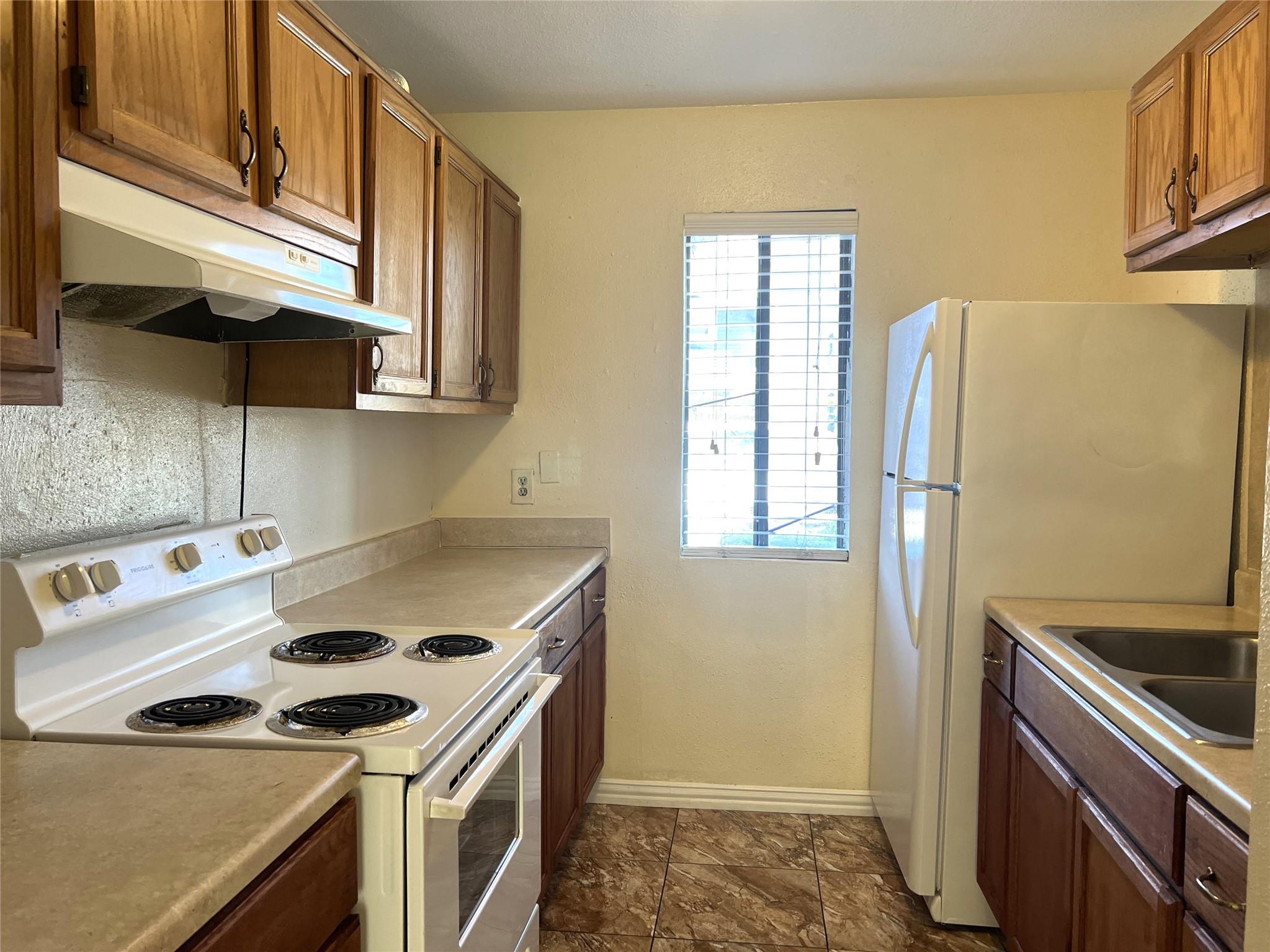 8405 Wilcrest Drive 3202