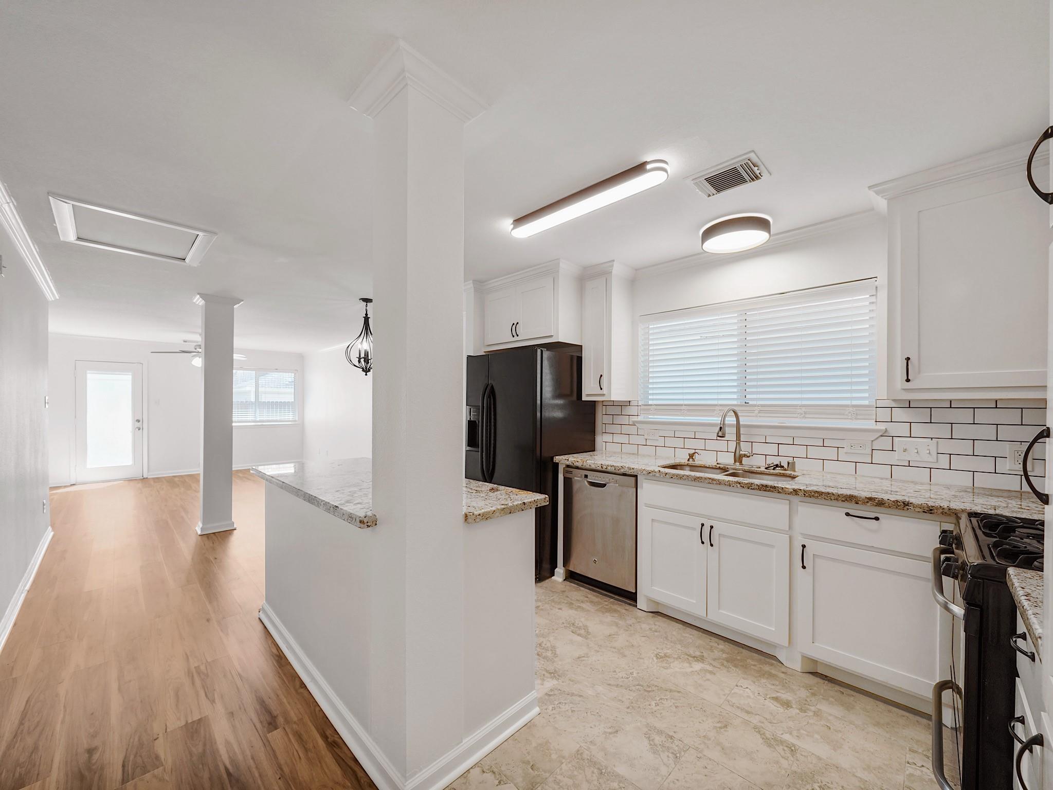 6139 Lone Prairie Way