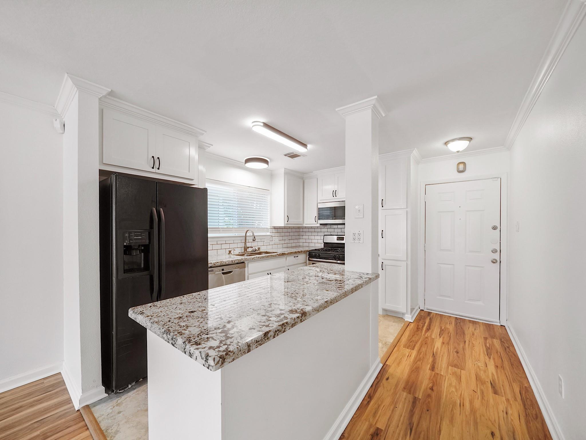 6139 Lone Prairie Way