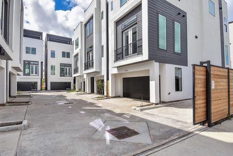 5615 Val Verde Street B Houston TX 77057