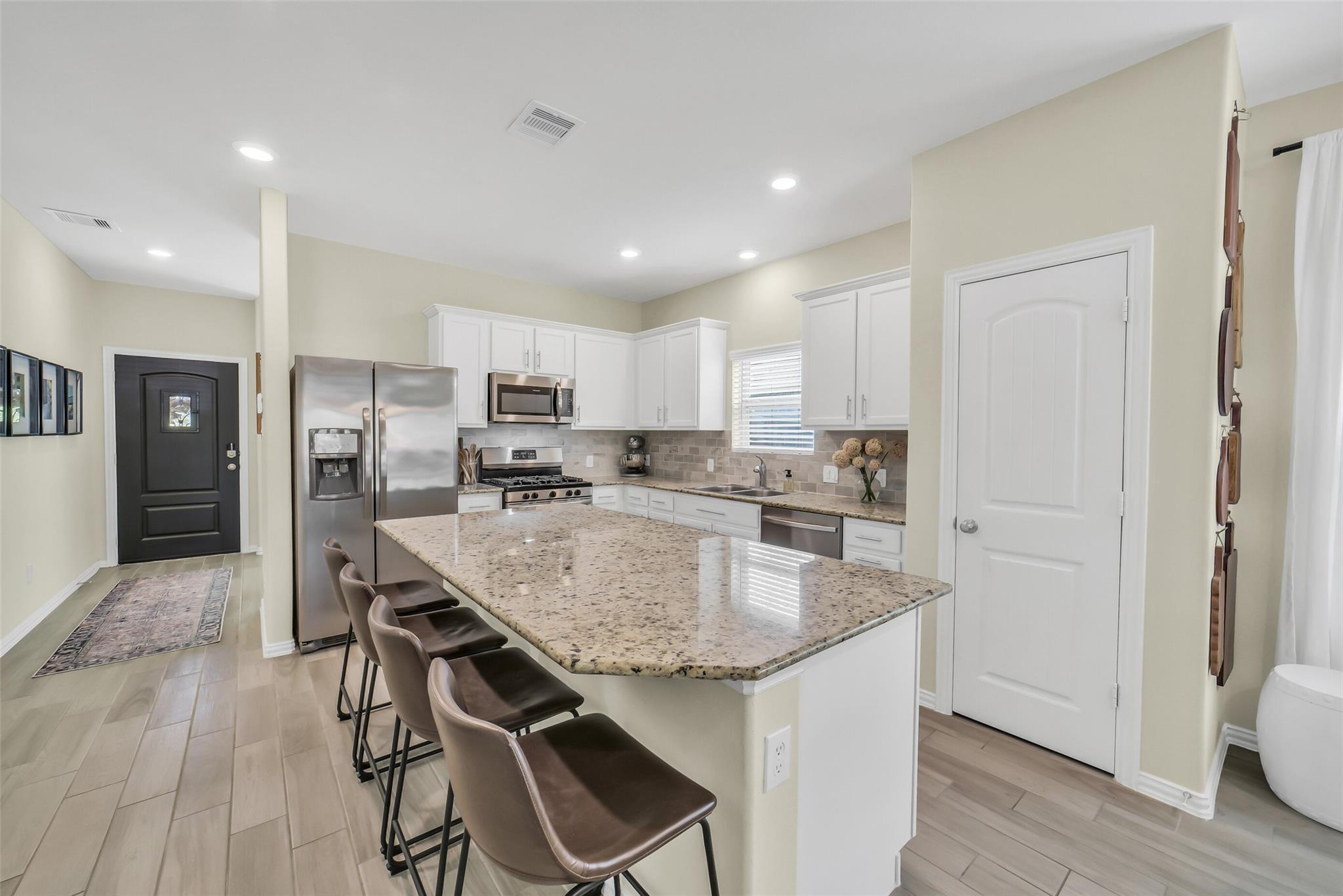 6623 Barrington Creek Trace