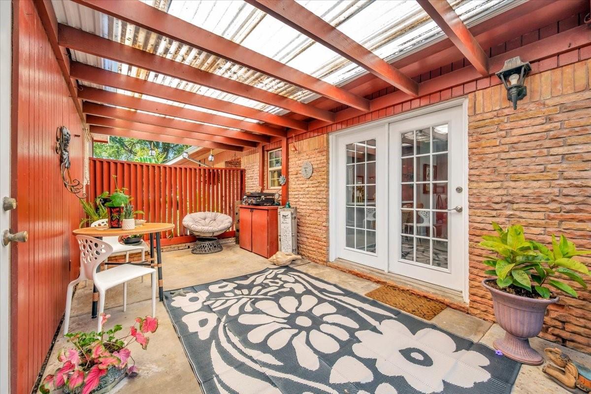 3 Maple Lane