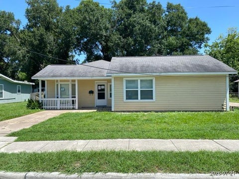 Photo of 41 Parker Road, Houston, TX 77076 (MLS # 82719435)