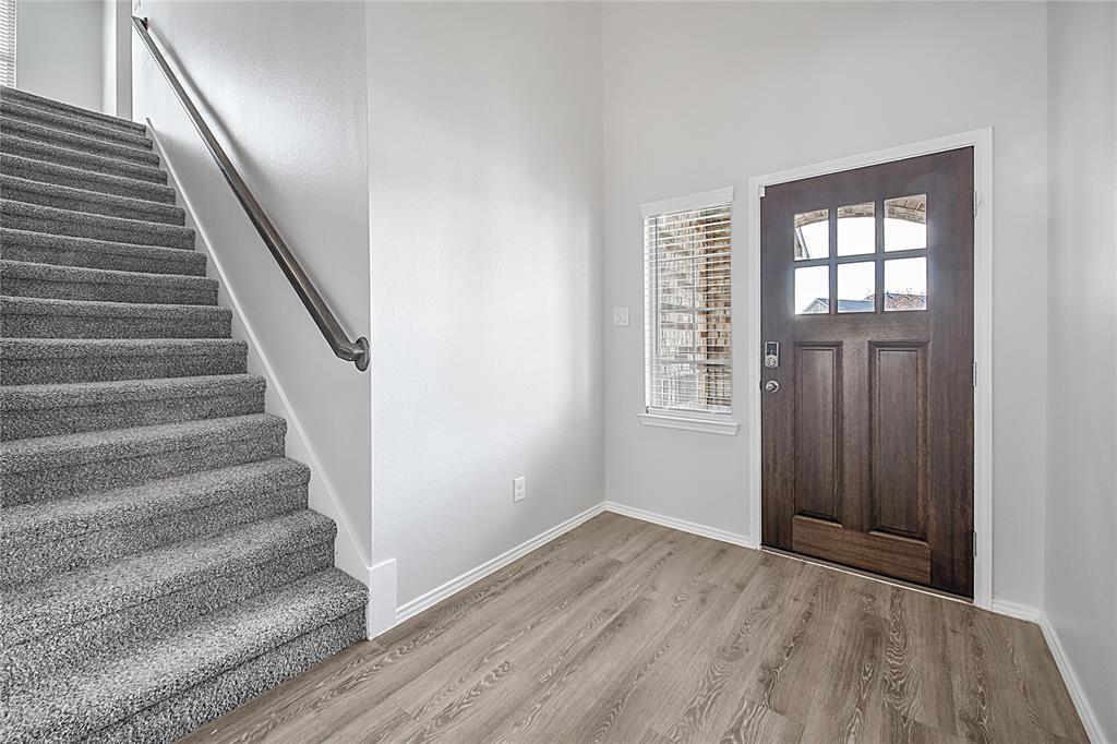 9295 Inland Leather Lane