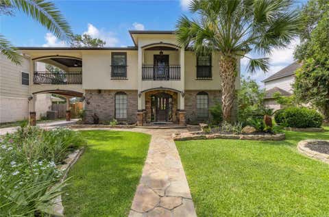 Homes For Sale - 7615 Fernbrook Lane<br/> Houston, TX 77070