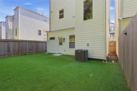 Tiny photo for 5305 Donovan Gardens Lane, Houston, TX 77091 (MLS # 42561900)