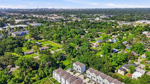Tiny photo for 5305 Donovan Gardens Lane, Houston, TX 77091 (MLS # 42561900)