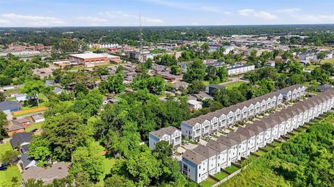 Tiny photo for 5305 Donovan Gardens Lane, Houston, TX 77091 (MLS # 42561900)