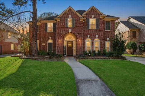 Photo of 3011 Brook Shore Court, Houston, TX 77345 (MLS # 52192842)