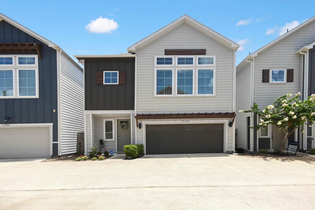 Photo of 7705 Kivu Lane, Houston, TX 77055 (MLS # 66041350)