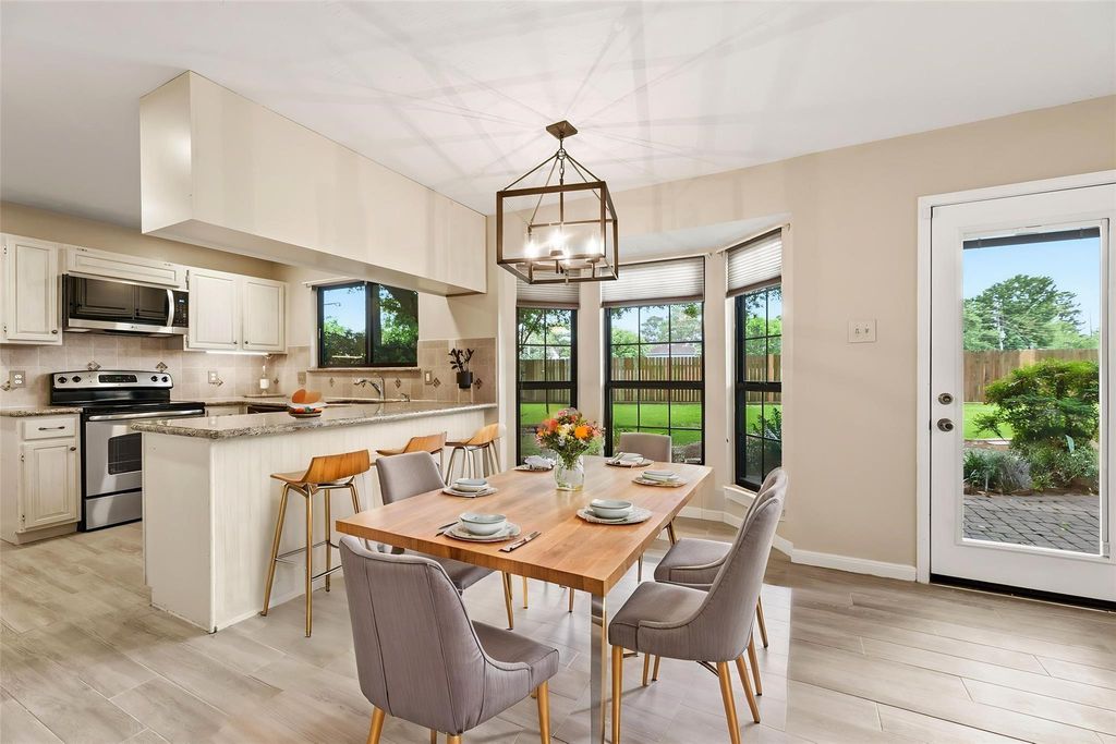 Photo of 16047 Pinyon Creek Drive, Houston, TX 77095 (MLS # 35609352)