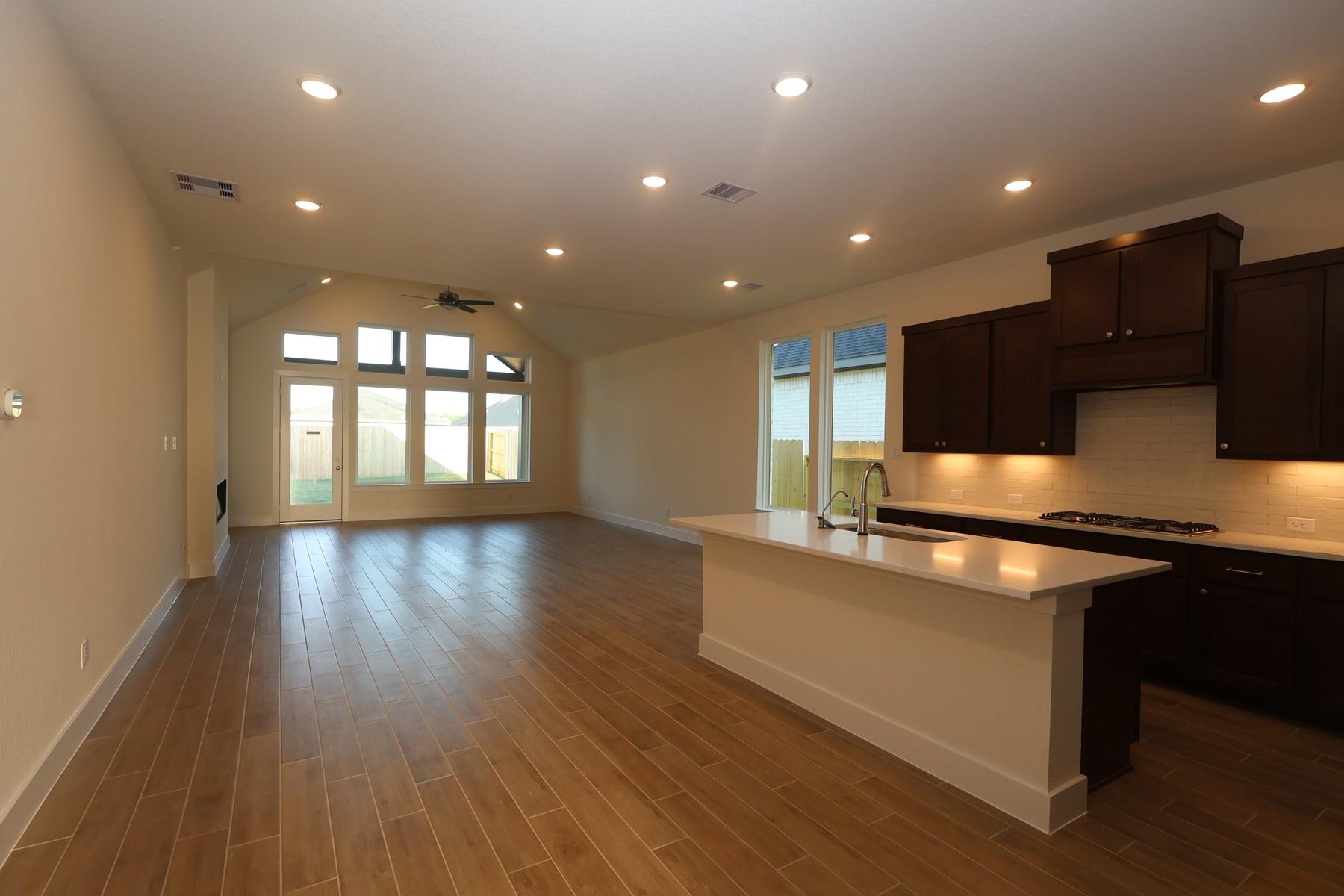 22611 Ruby Forest Road
