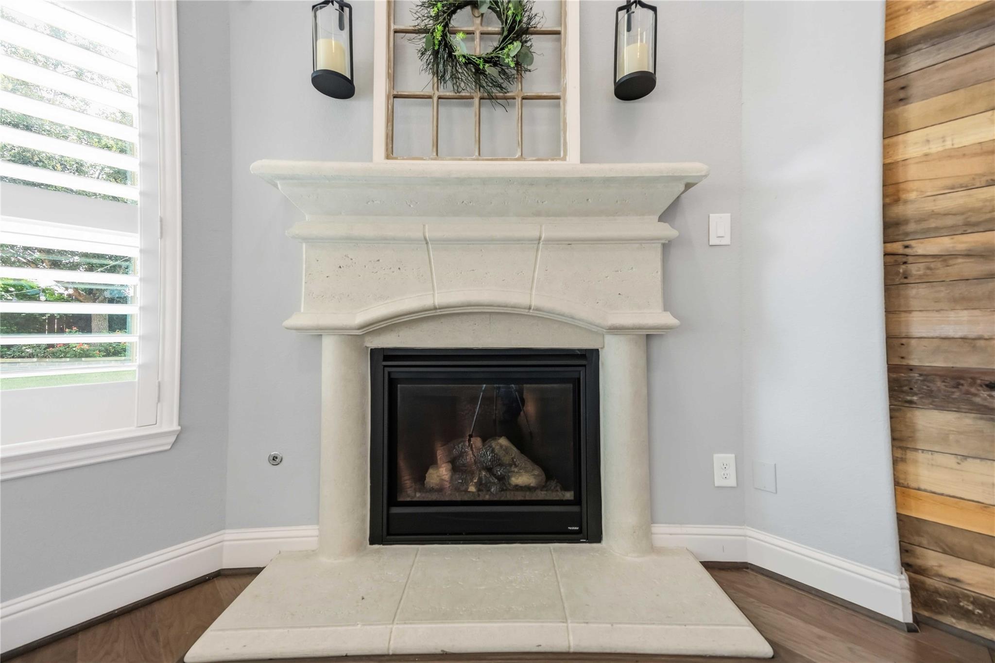 1628 Longwood Glen Lane