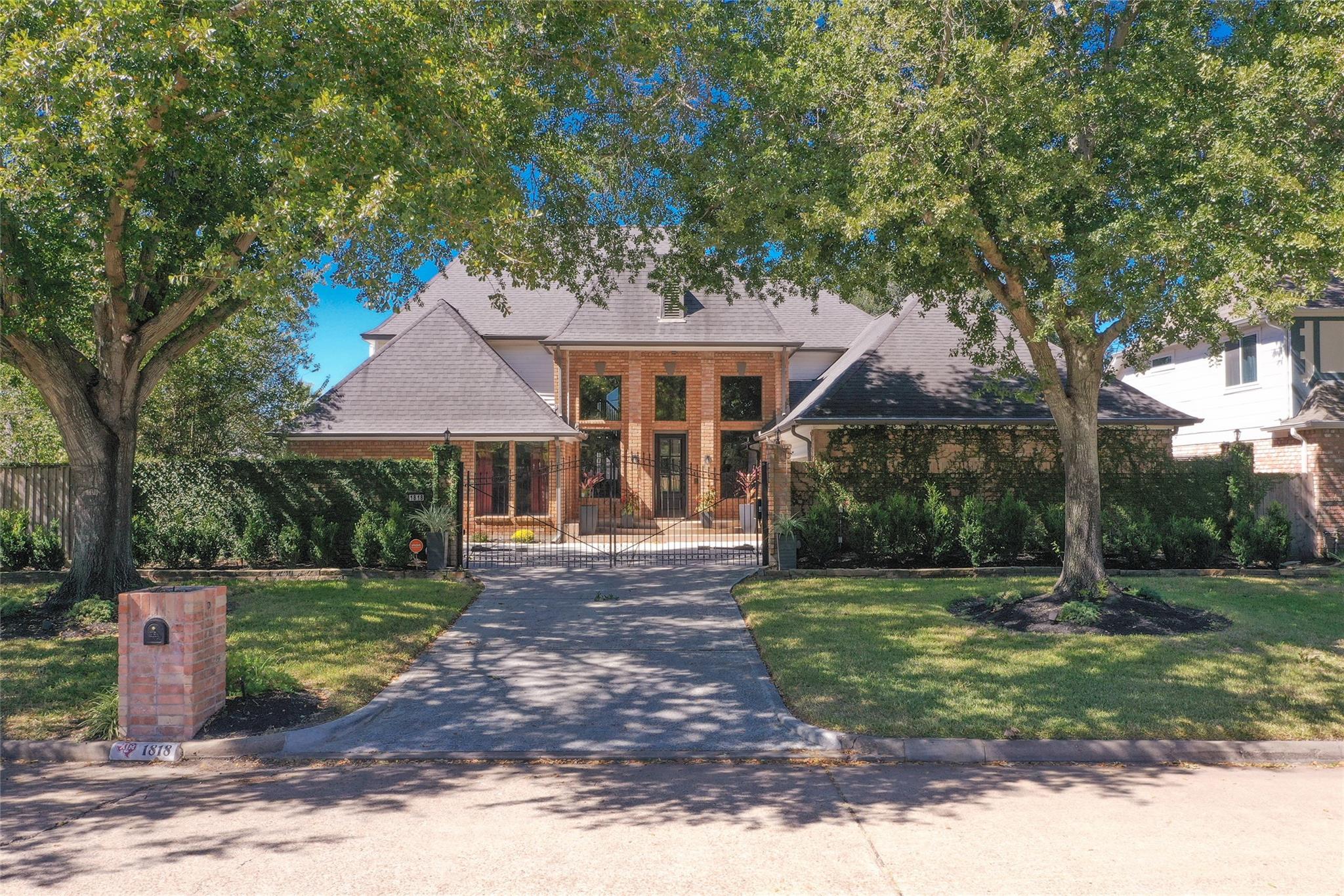 1818 Brookchester Drive