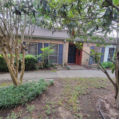 Photo of 5212 Arboles Drive #B, Houston, TX 77035 (MLS # 15905474)