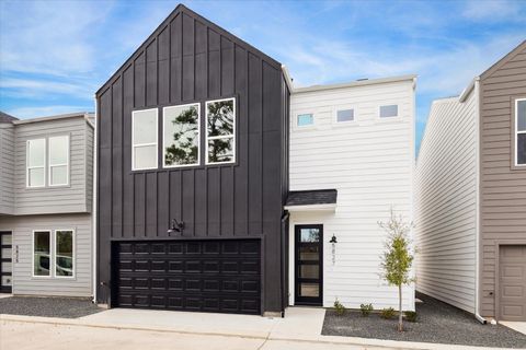 Photo of 5819 Mansfield Heights Ln Ln, Houston, TX 77091 (MLS # 64830979)