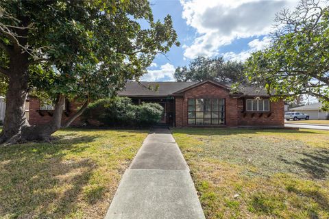 Photo of 3647 Aberdeen Way, Houston, TX 77025 (MLS # 61275507)