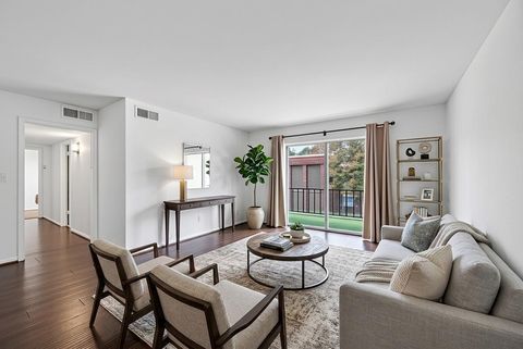 Photo of 7575 Katy Freeway #98, Houston, TX 77024 (MLS # 83701128)