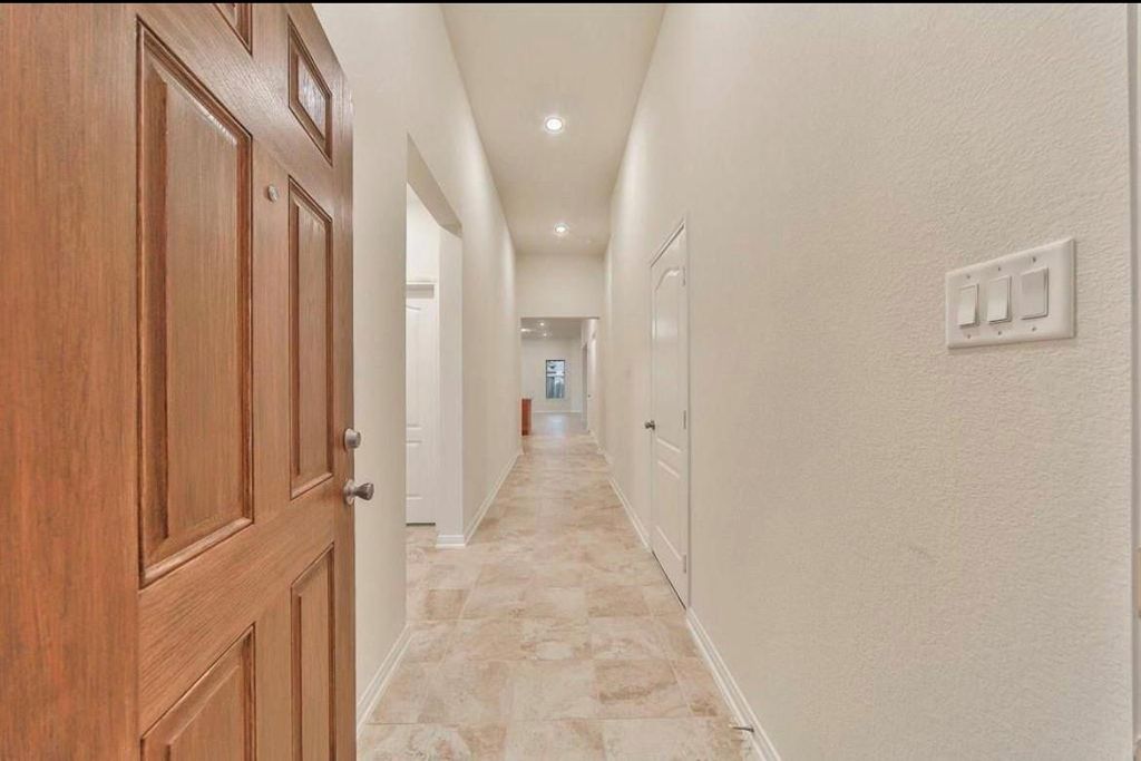 Photo of 6711 Knoll Spring Way, Houston, TX 77084 (MLS # 9904824)