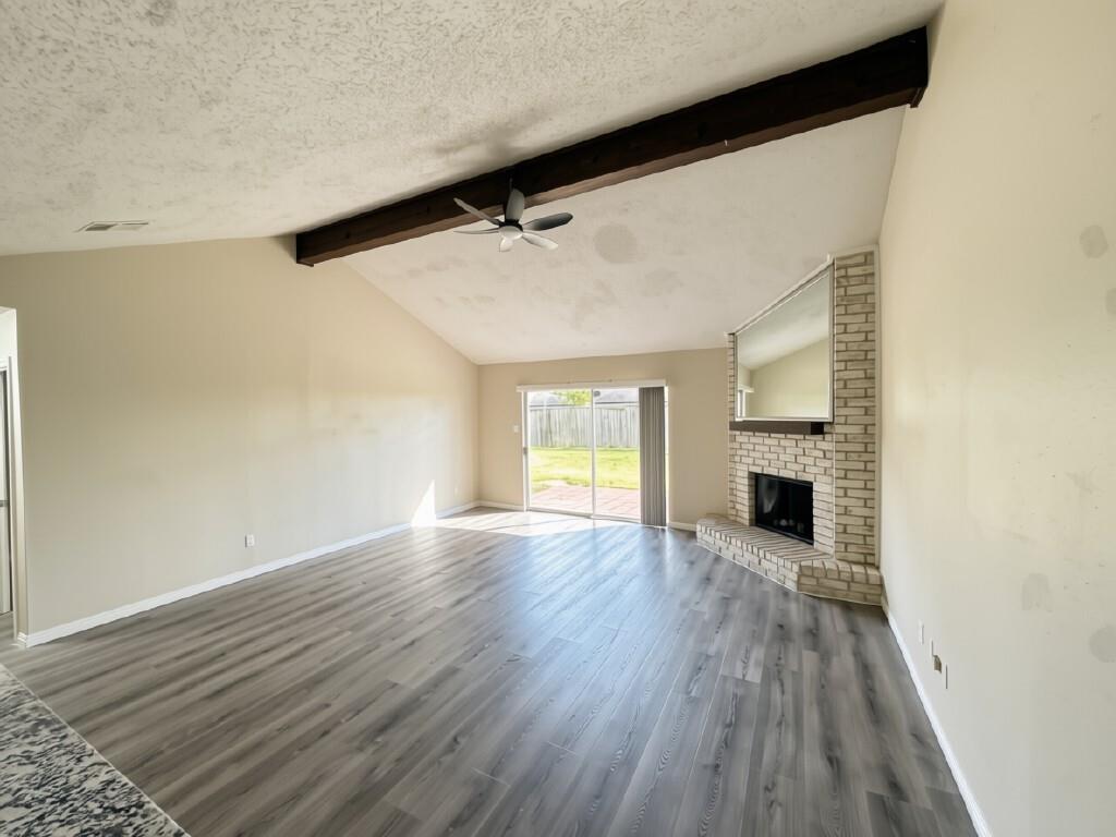 1222 New Tree Lane