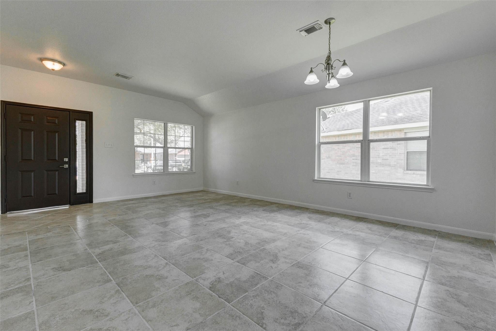 2226 Tremont Trail Lane