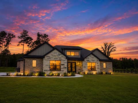 Homes For Sale - 15012 Tybee Lane<br/> Conroe, TX 77306