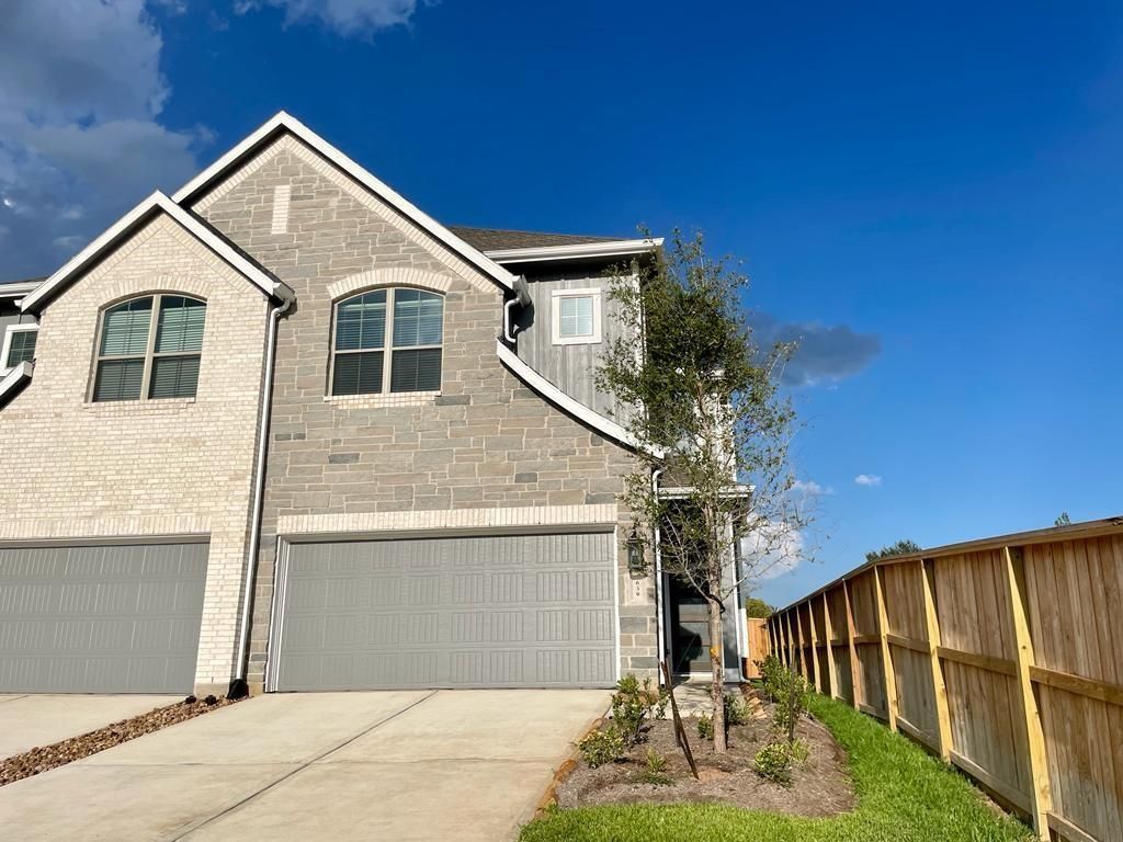 Photo of 639 Silver Pear Court, Montgomery, TX 77316 (MLS # 98307531)