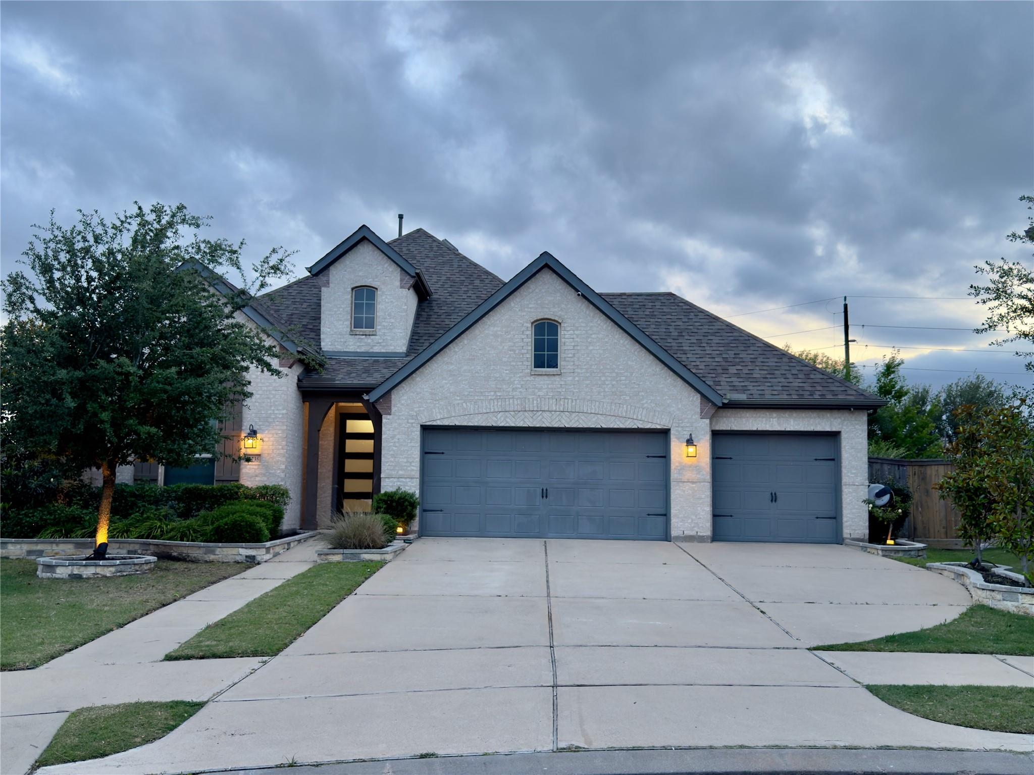23735 Kingston Ridge Way