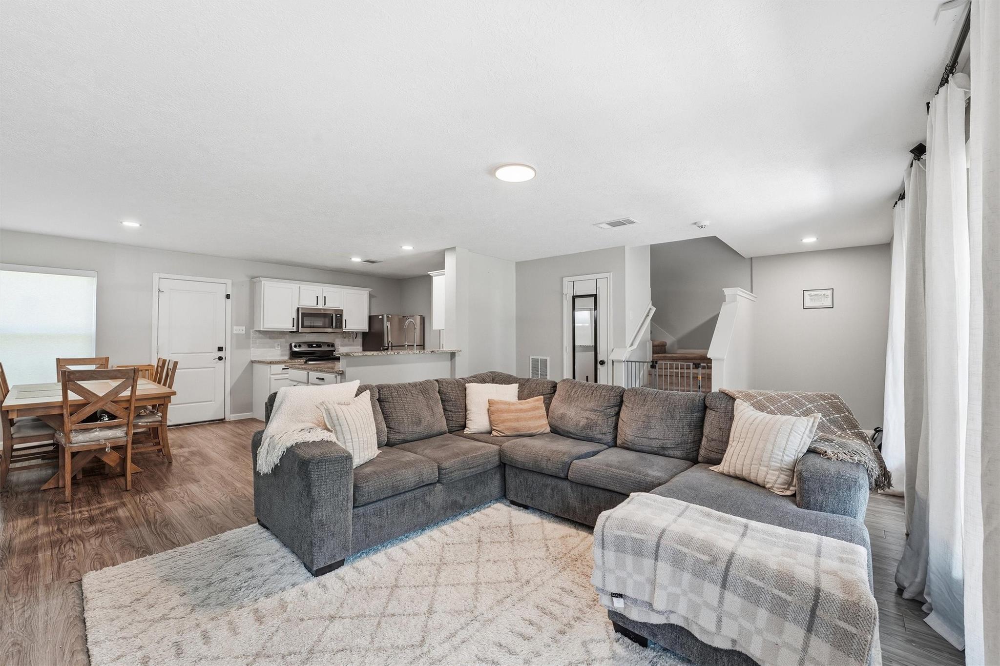 15011 Crockett Road