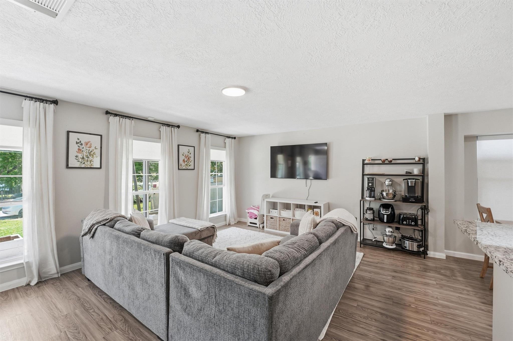 15011 Crockett Road