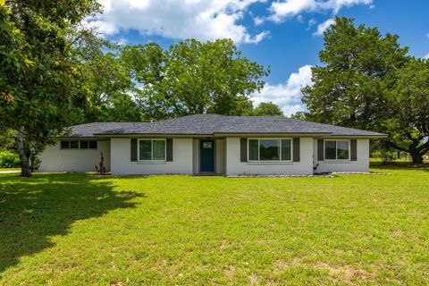 Photo of 3505 Brunes Mill Road, Columbus, TX 78934 (MLS # 13970185)