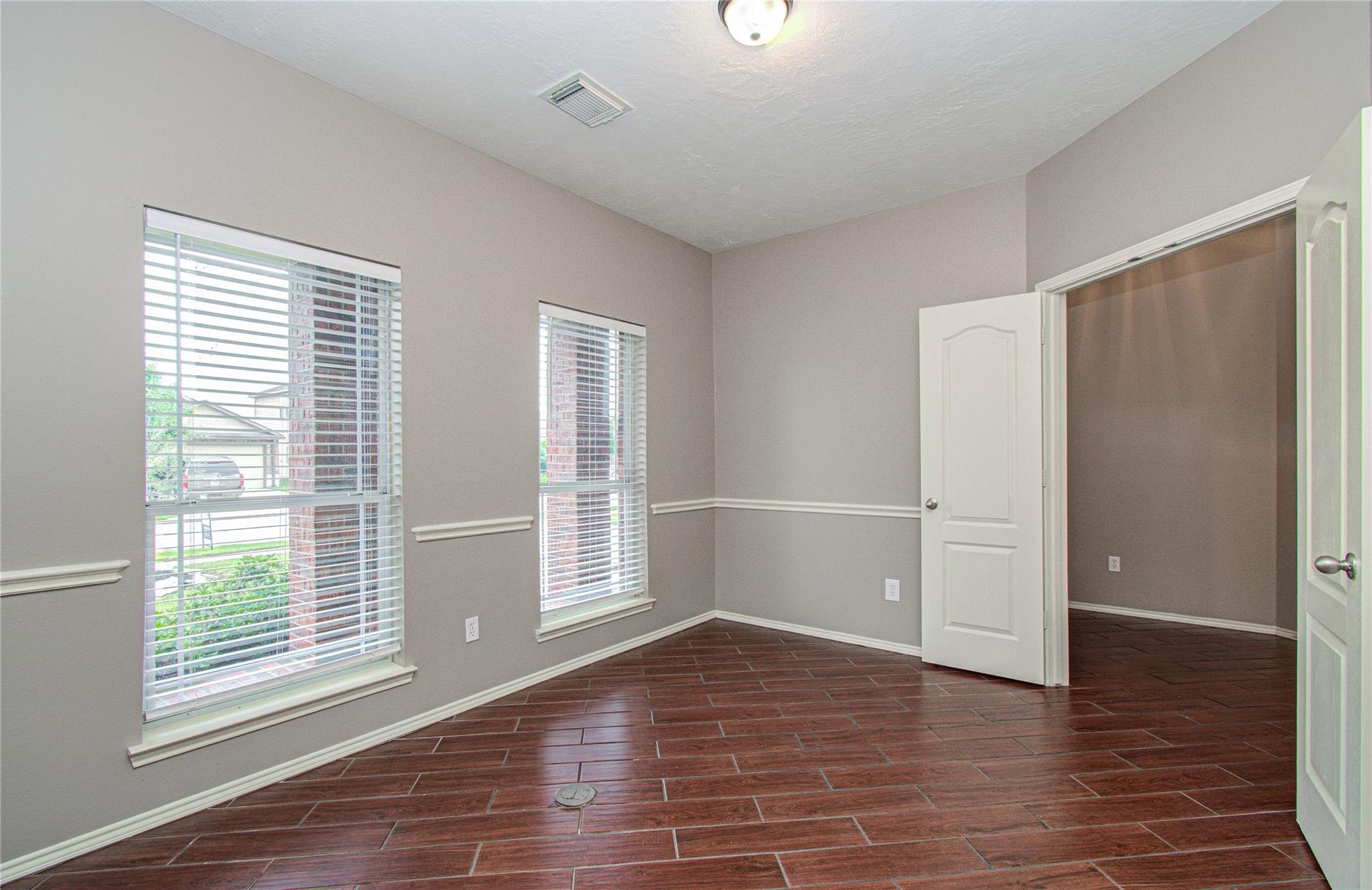 19343 Vermillion Court