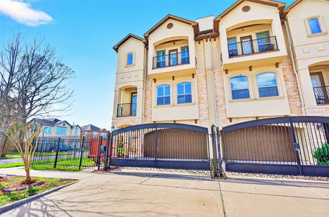 Photo of 3912 Ennis Street, Houston, TX 77004 (MLS # 87453583)