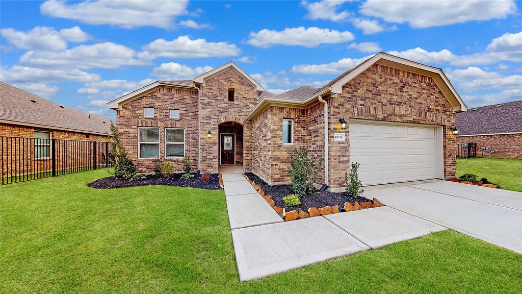 Photo of 2502 Shallow Lake Drive, Iowa Colony, TX 77583 (MLS # 36859084)