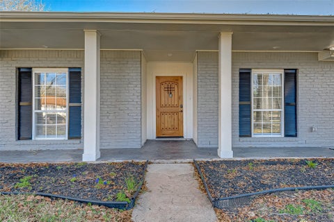 Photo of 11511 Braewick Drive, Houston, TX 77035 (MLS # 90491582)
