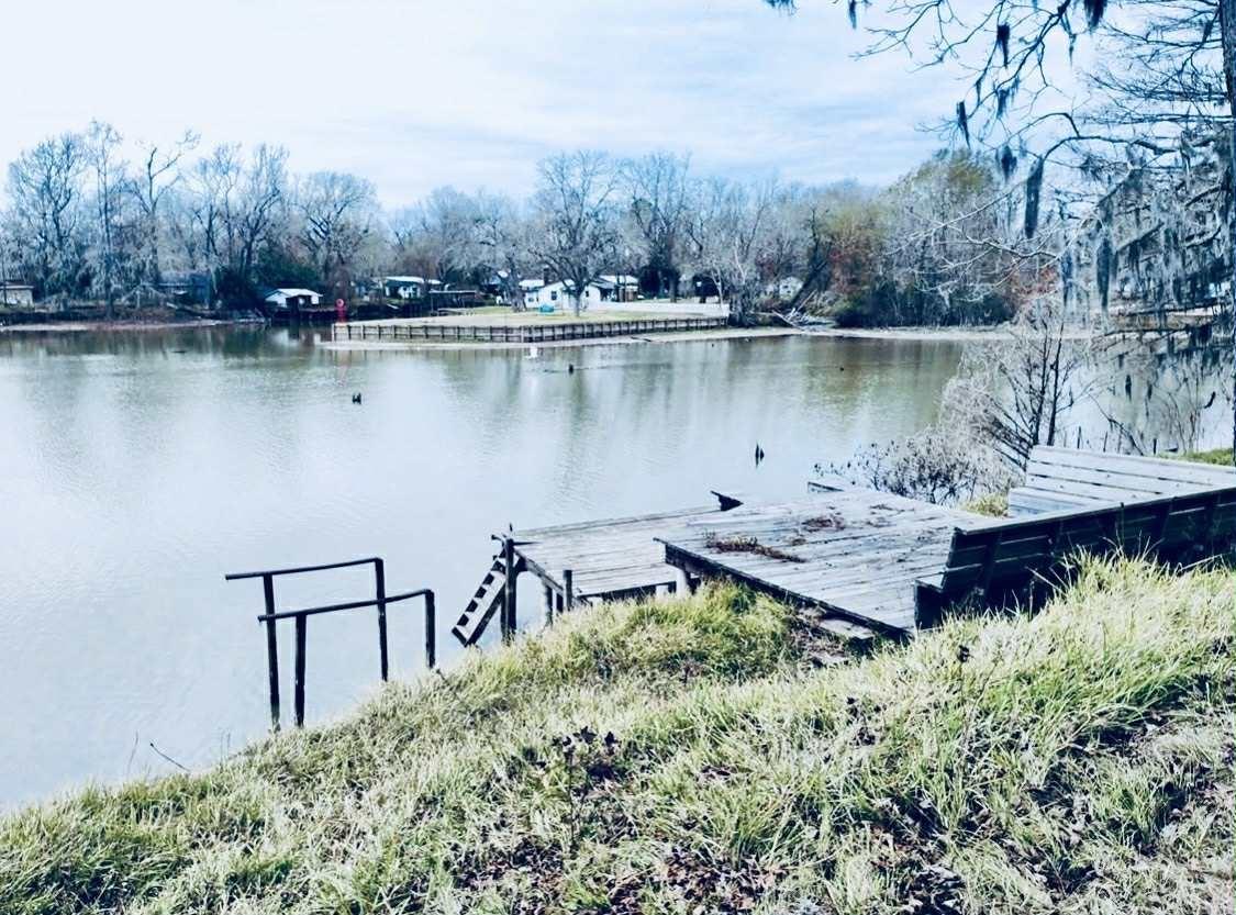 290 E Taylor Lake Circle