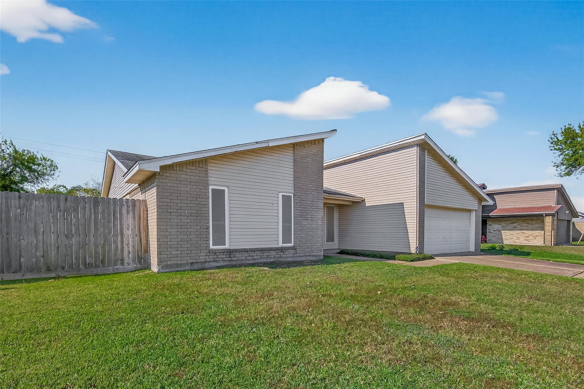 2905 Park Shadow Lane