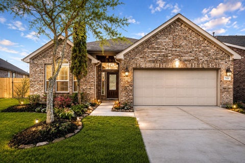 Photo of 7506 Amber Village Cir CIR, Richmond, TX 77407 (MLS # 5213580)