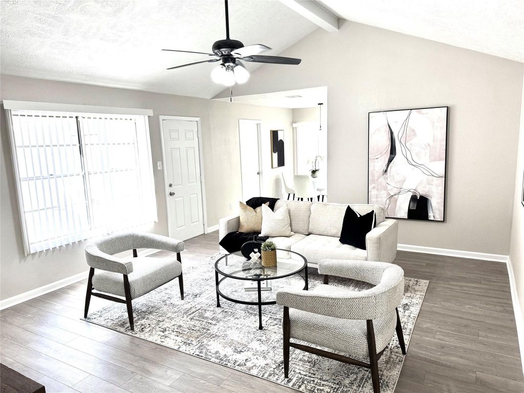 Photo of 11010 Sageburrow Drive, Houston, TX 77089 (MLS # 54482979)