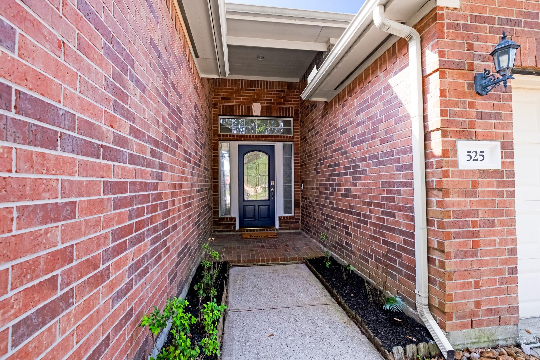 525 Lockland Lane