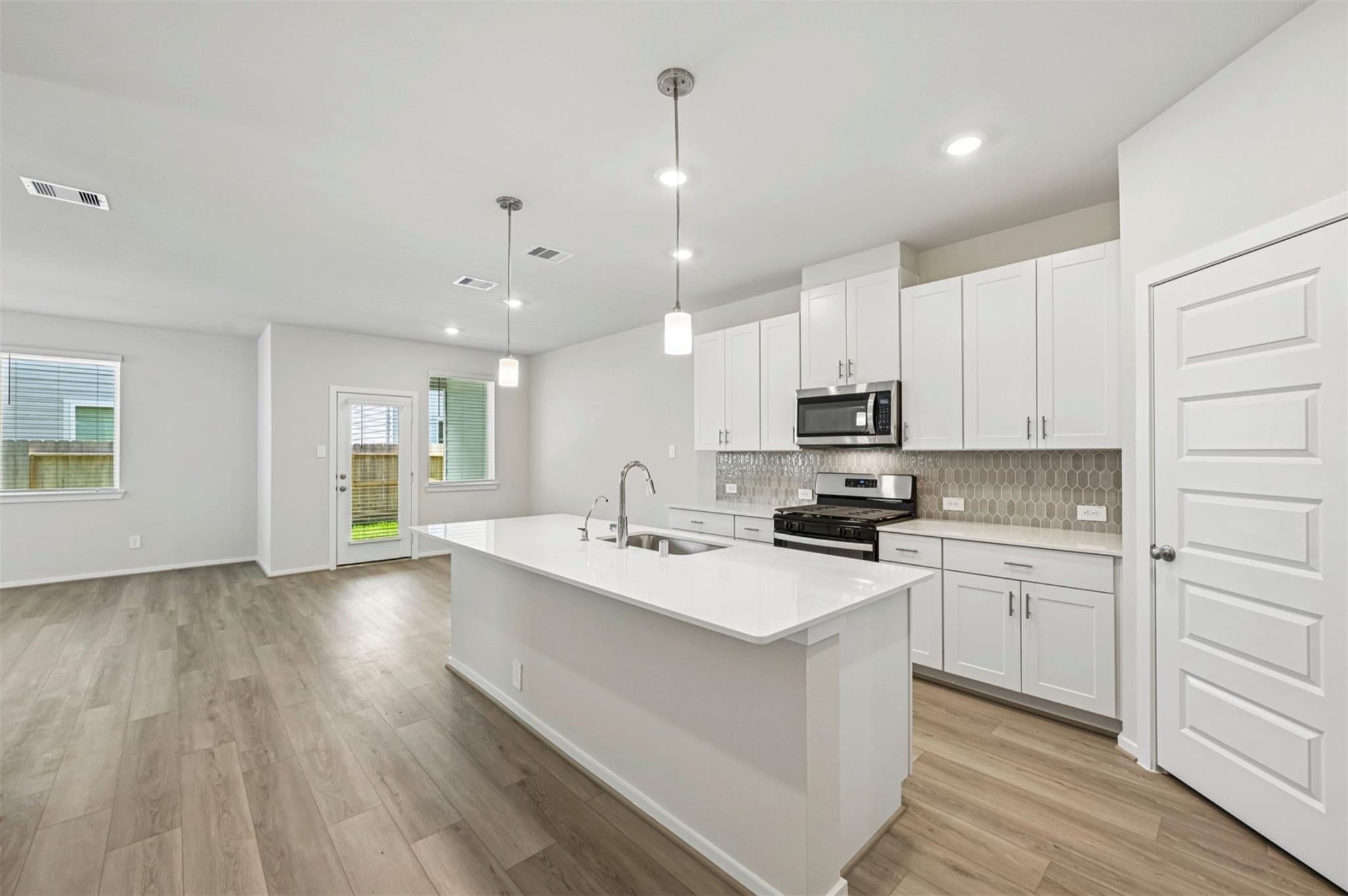 704 Sand Dollar