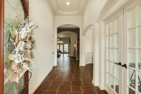 Photo of 4702 Serrano Drive, League City, TX 77573 (MLS # 48953887)