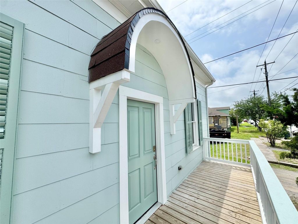 Photo of 1312 35th Street, Galveston, TX 77550 (MLS # 11025328)