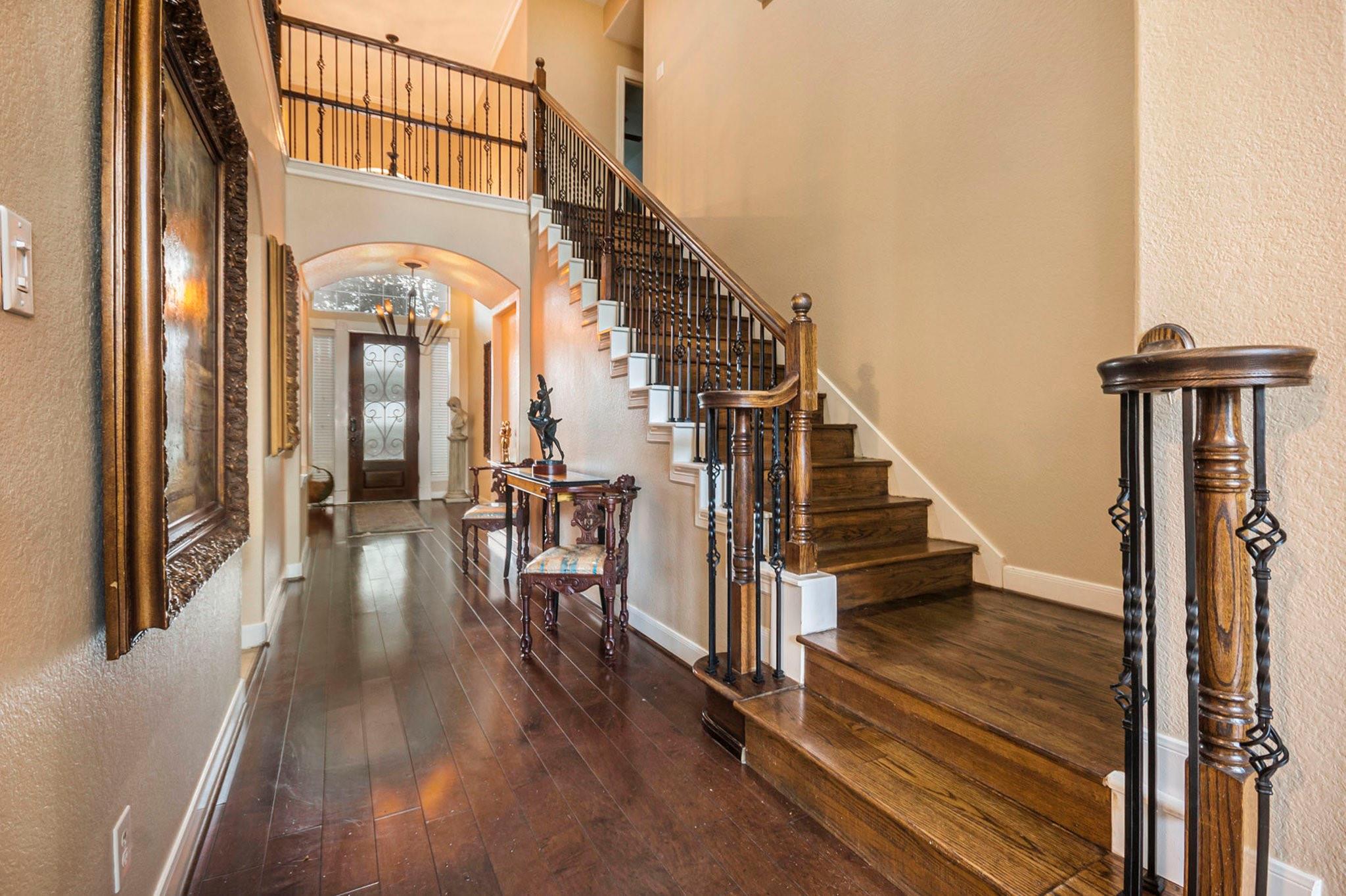 2517 Mountain Falls Court