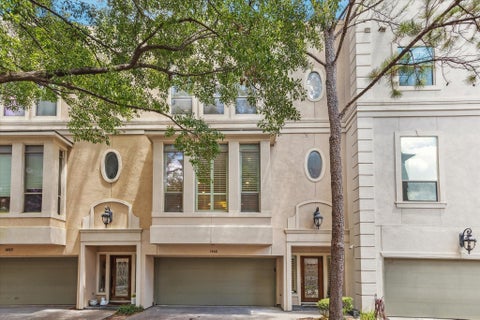 Photo of 1468 California Street, Houston, TX 77006 (MLS # 20880818)