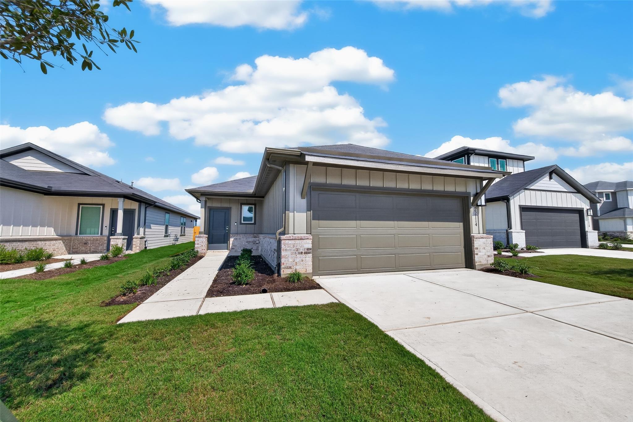 22114 Frontier Hollow Lane